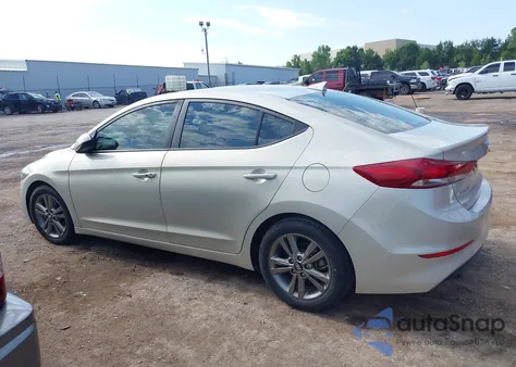 2018 Hyundai Elantra Value Edition из США, поврежденный, VIN 5NPD84LF4JH306897